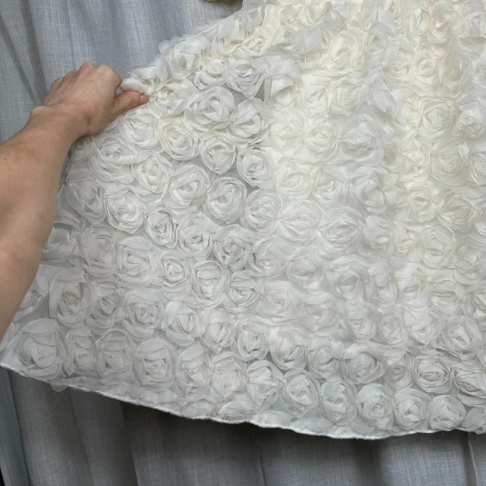 Girls Cream 3D Rosette Floral Special Occassion Dress Size 13Y Puff Sleeves